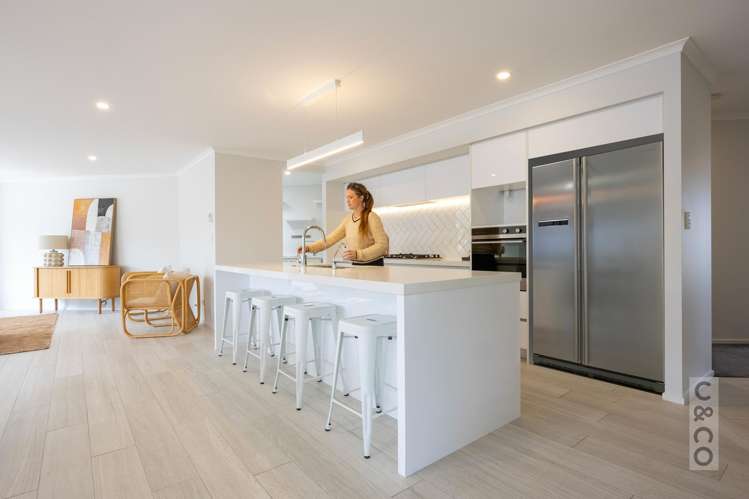 19 Riverhead Point Drive Riverhead_14