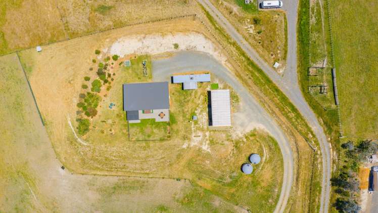 1 Country Lane Waipawa_25
