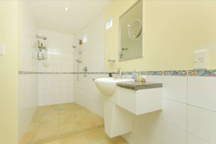 123 Golf Road Titirangi_13