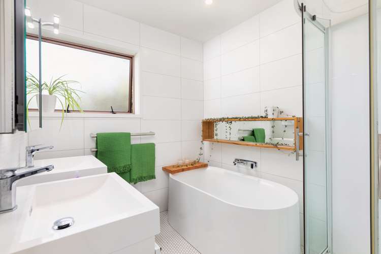 2/83 Owairaka Avenue Mount Albert_12