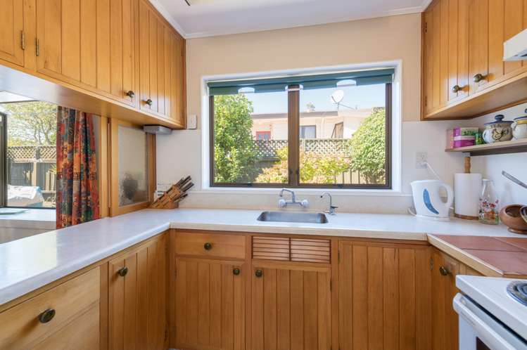 2/6 Hobhouse Street Stoke_12