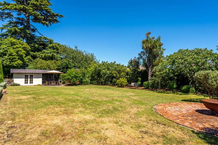 77 Covent Drive Stoke_14