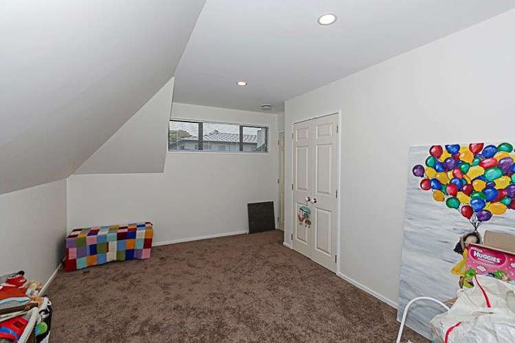 16a Seccombes Road Epsom_12