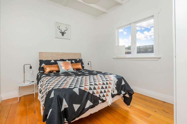 126 Peary Road Mount Eden_15