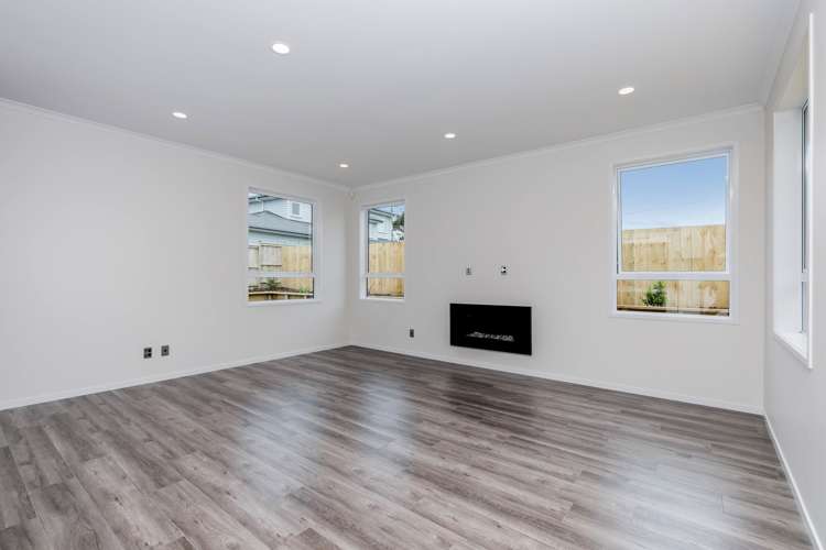 4 Byron Drury Way Riverhead_6