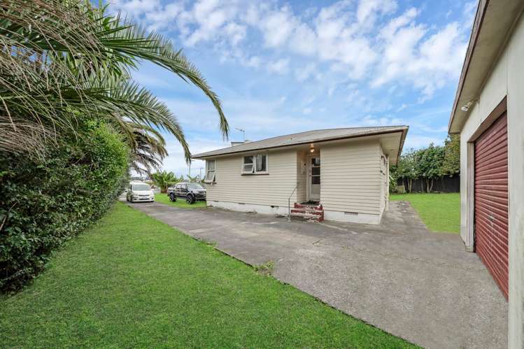 64 Fisher Crescent Otara_15