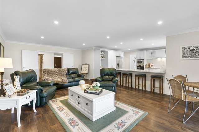 49 Baxter Michael Crescent Cambridge_4