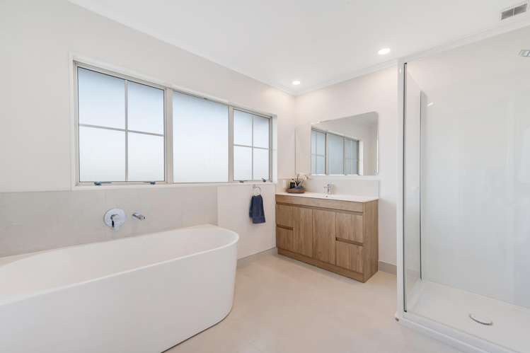 8 Covina Place Somerville_27