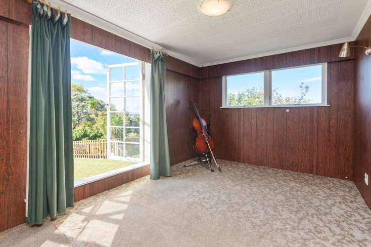 2 Wakeling Avenue Te Atatu South_11