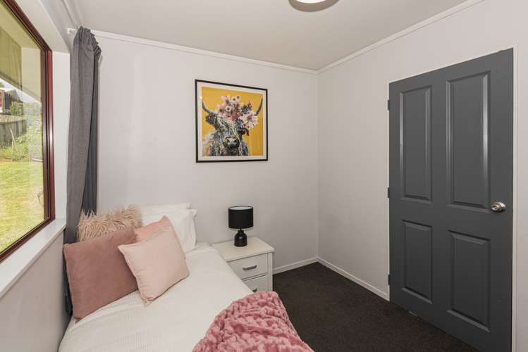 3 Pearce Drive Kamo_9