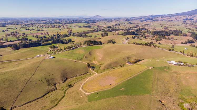 35 Grove Access Road Karamu_37