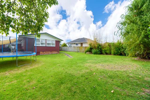 8 Pandora Place Pakuranga_2