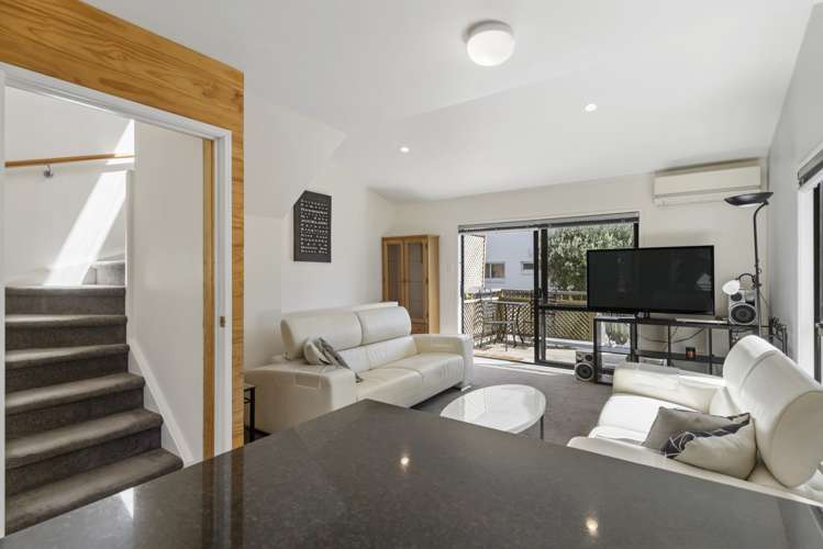 1/22a Willcott Street Mount Albert_4