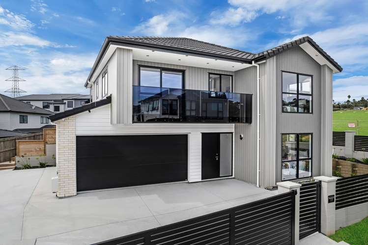 17 Ballyalton Crescent Flat Bush_37