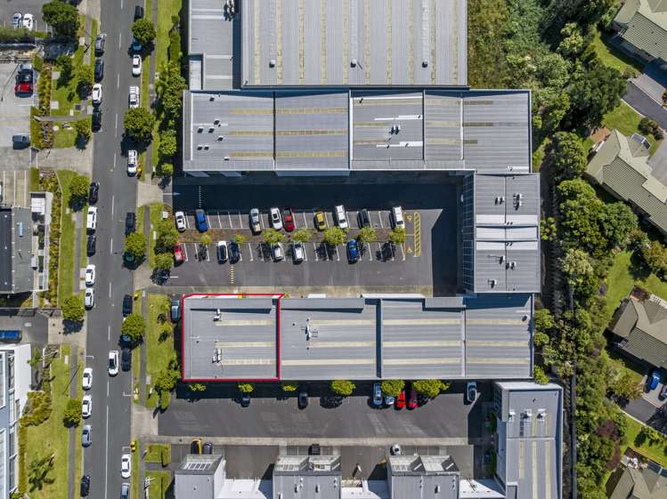 8/11 Orbit Drive Albany_11