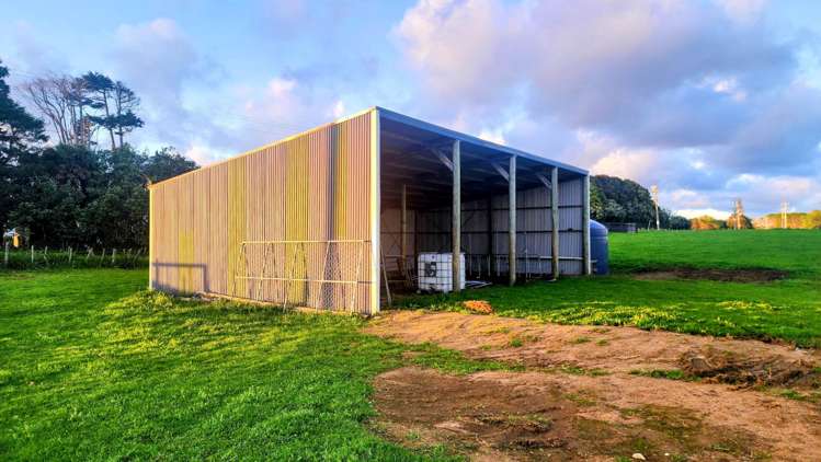 347 Grahams Beach Road Awhitu_1