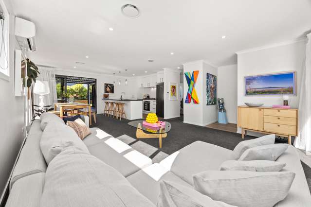 10 Pateke Drive Kenepuru_2