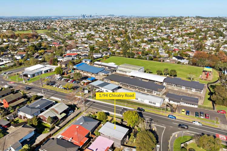 1/94 Chivalry Road Glenfield_21