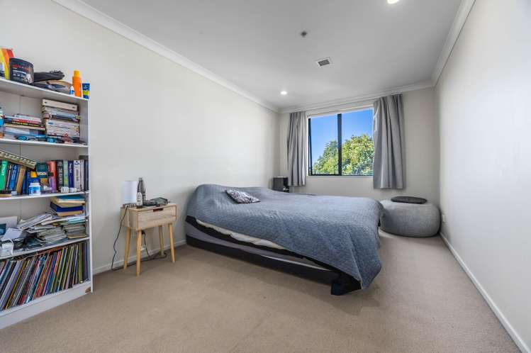 2M/160 Symonds Street_4