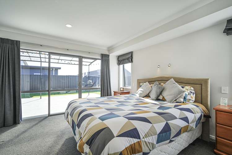 40 Arbuckle Road Frimley_14