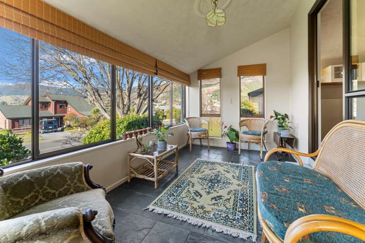 2 Durville Rise Richmond_9