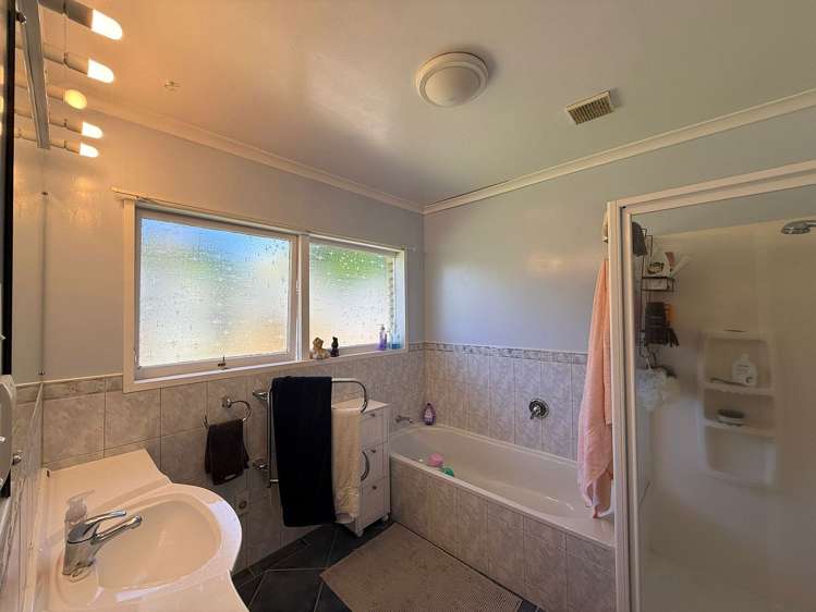 7 Sanctuary Point Sunnyhills_11