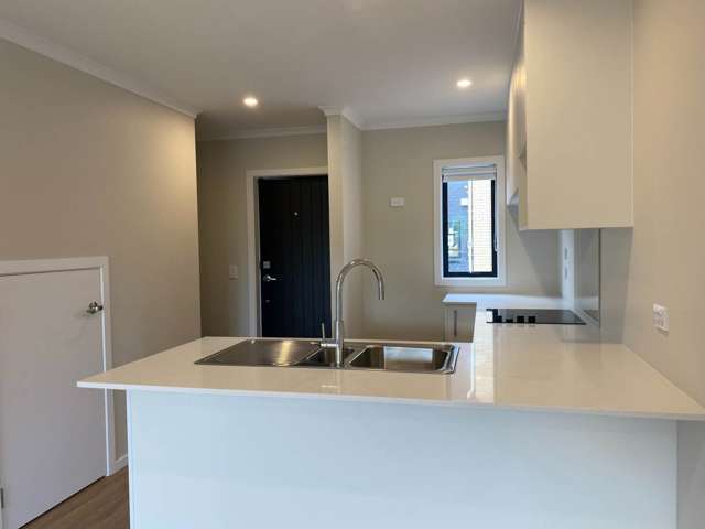 22/125B Metcalfe Road Ranui_3