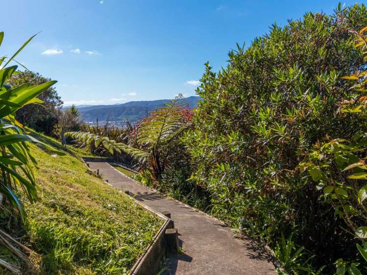 96 Redvers Drive Belmont_16