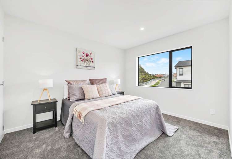 17 Meadowridge Drive Flat Bush_18