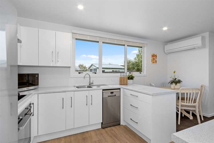 8b Queenspark Drive Parklands_6