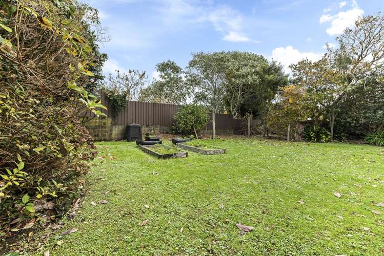 7 Hickford Place Okato_12