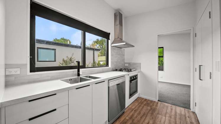 12b Bass Street Woolston_6