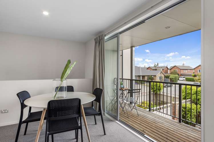 12 Henley Green Northwood_3