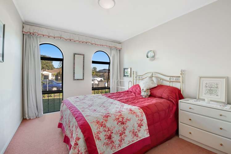 5 Edgewater Grove Orewa_13
