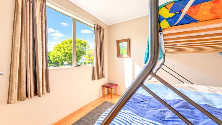 2 Stingray Crescent Whiritoa_11
