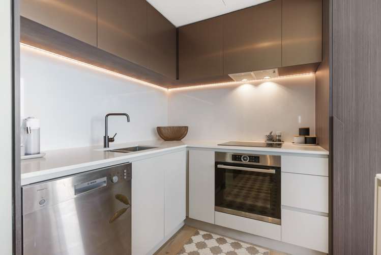 2101/10 Commerce Street Auckland Central_7