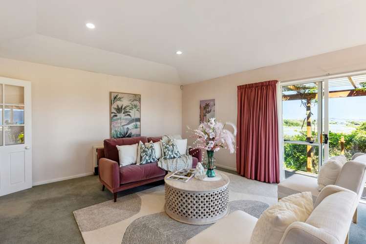 174 Weggery Drive Waikanae Beach_10