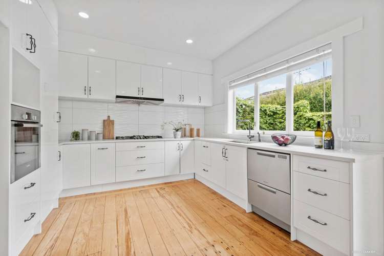 1/92 East Coast Road Milford_11