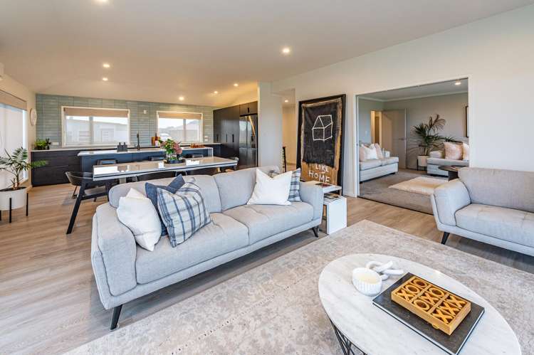 37 Magnolia Crescent Tawhero_12