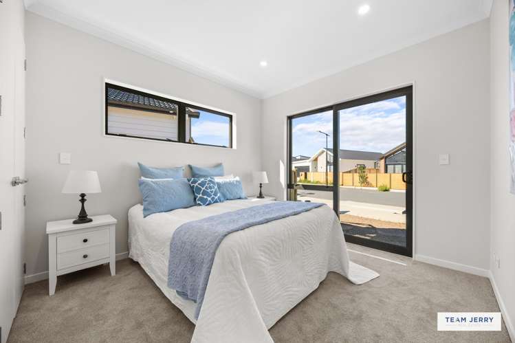 11 Tuwai Crescent Opaheke_14