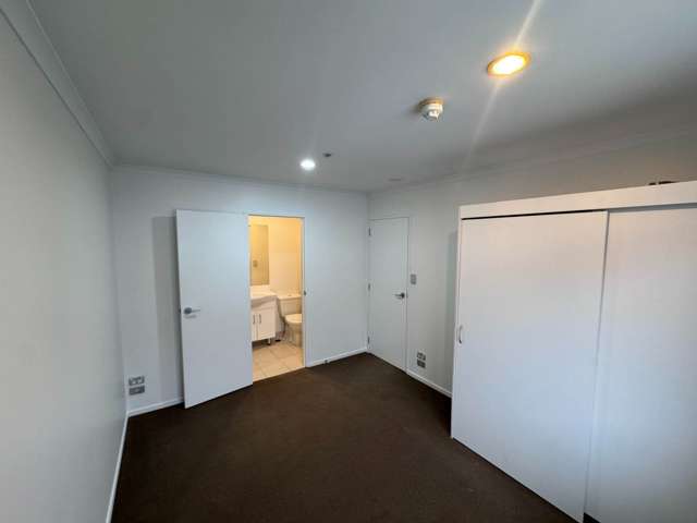 176 Broadway Newmarket_2