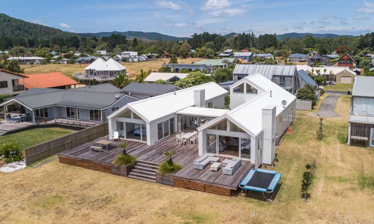 110 Cordyline Crescent Matarangi_22