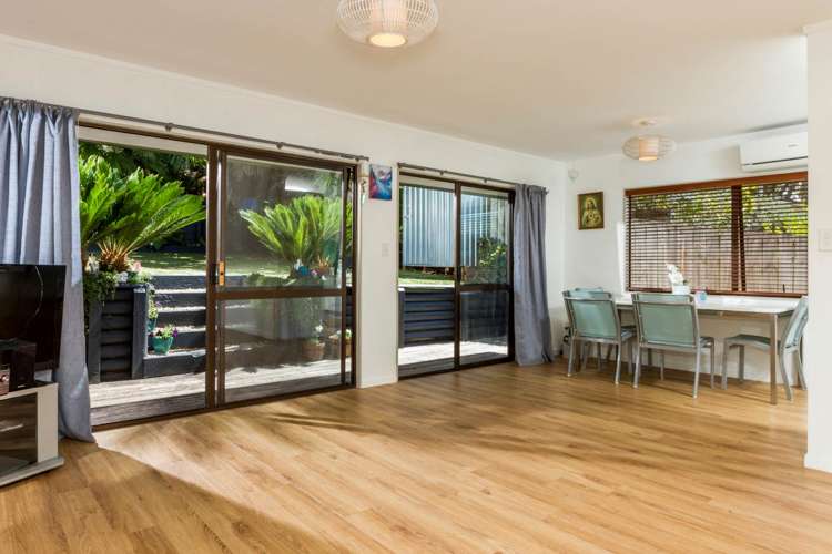 2/706 Beach Road Browns Bay_15