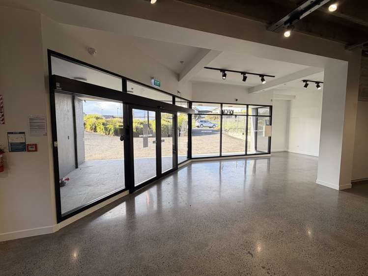 38 Lunn Avenue Mt Wellington_3