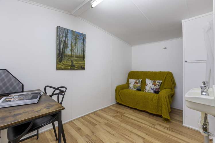 145 Seaview Road Westown_26