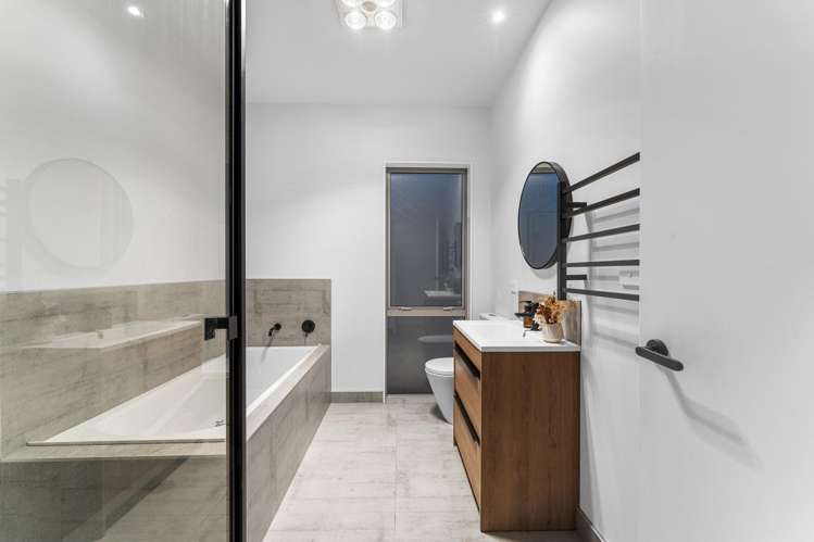 9 Heri Lane Westgate_11