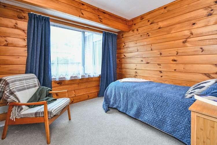 2/29 Beach Road Pahurehure_9