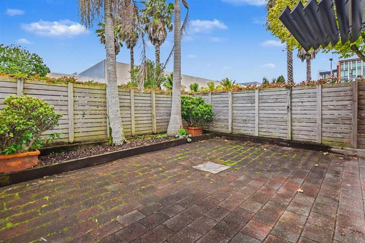 24A/30 Westward Ho Road Glen Eden_5