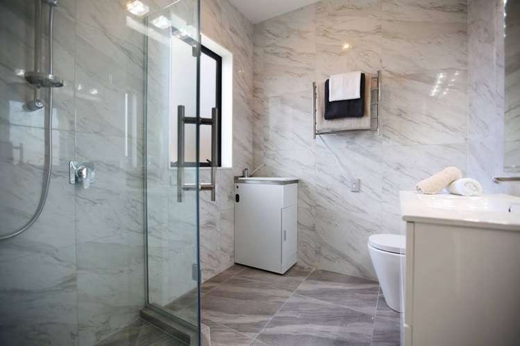 7 Drumfad Road Flat Bush_16