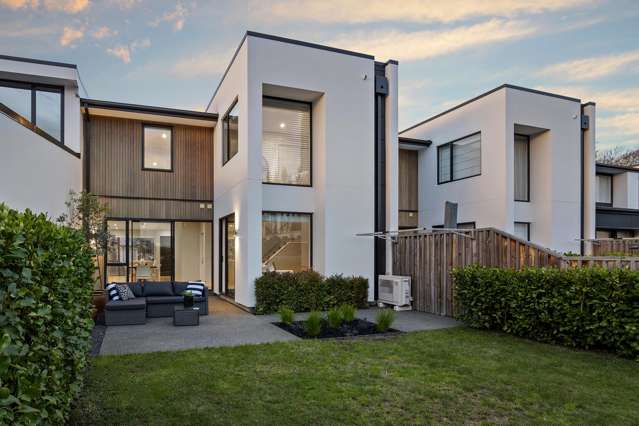 Architectural Form, Lifestyle Focused